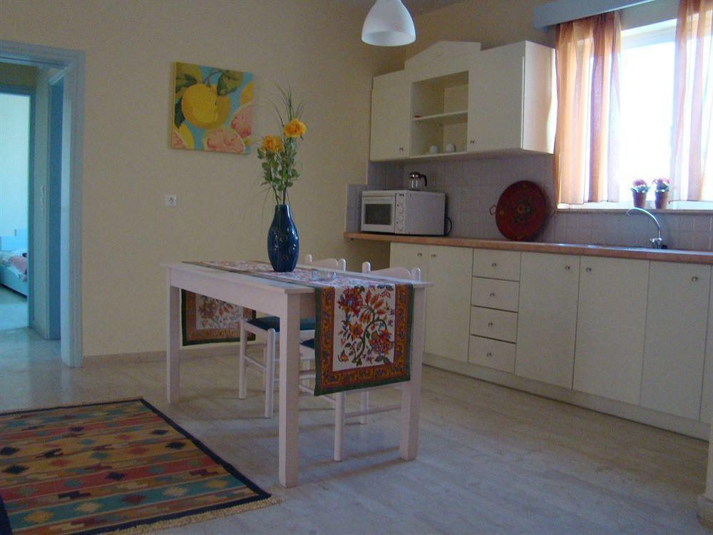 Aloe Apartments Rethymno  ภายนอก รูปภาพ