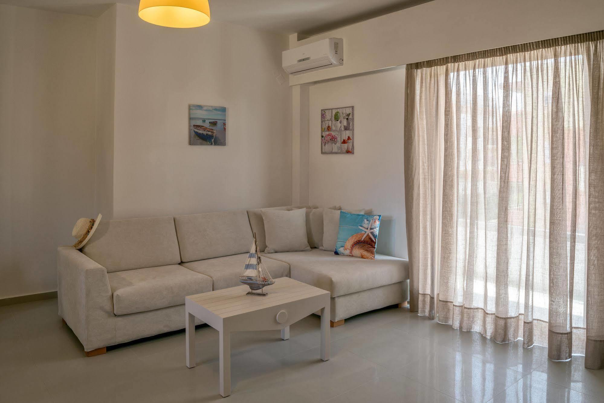 Aloe Apartments Rethymno  ภายนอก รูปภาพ
