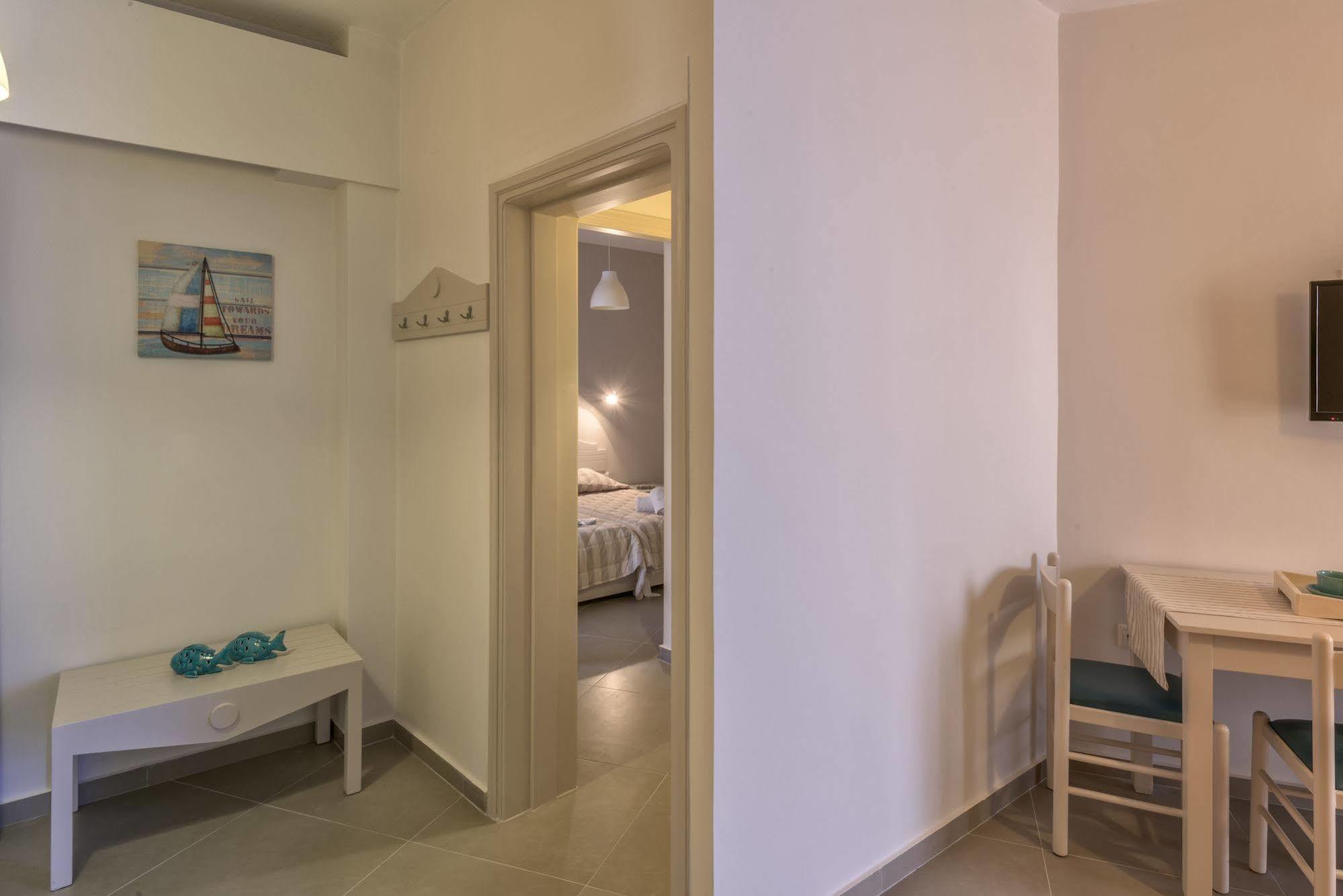 Aloe Apartments Rethymno  ภายนอก รูปภาพ